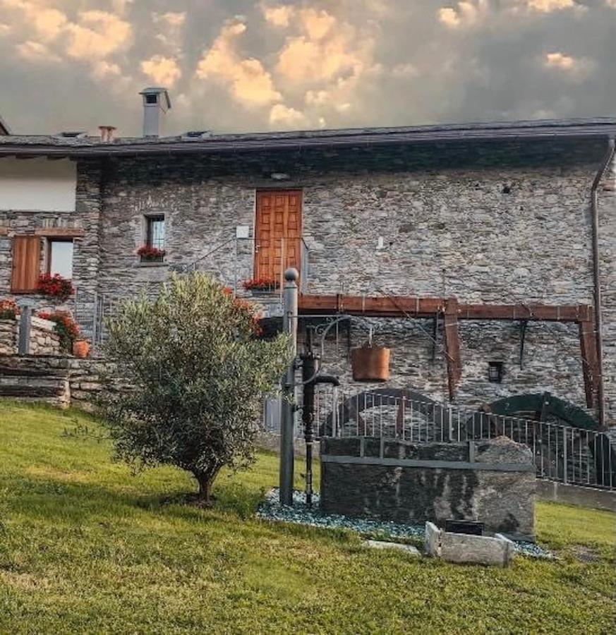La Volta - Lake Como Heritage Home In Molino Maufet Watermill - Patio On The Garden Colico Εξωτερικό φωτογραφία