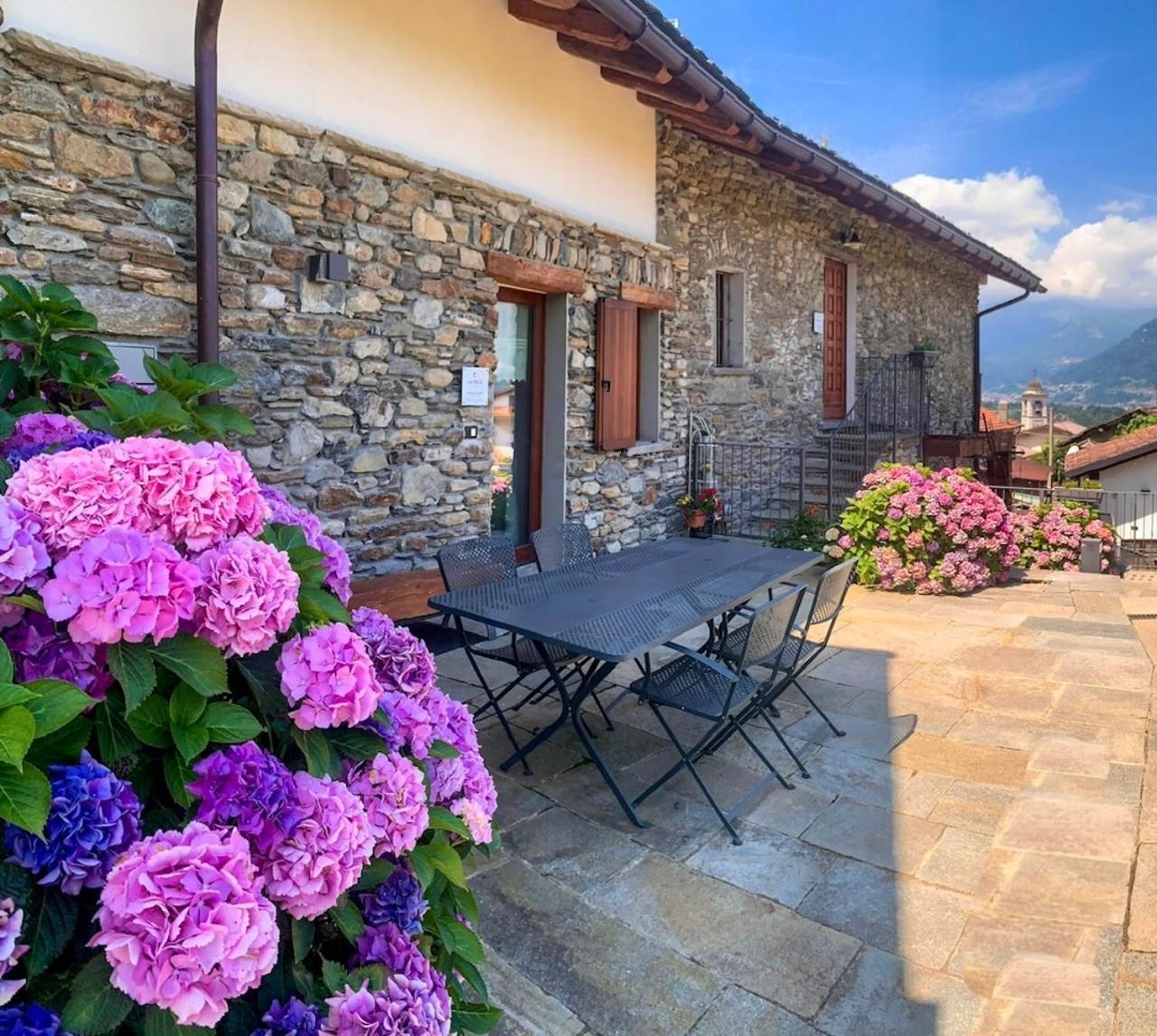La Volta - Lake Como Heritage Home In Molino Maufet Watermill - Patio On The Garden Colico Εξωτερικό φωτογραφία